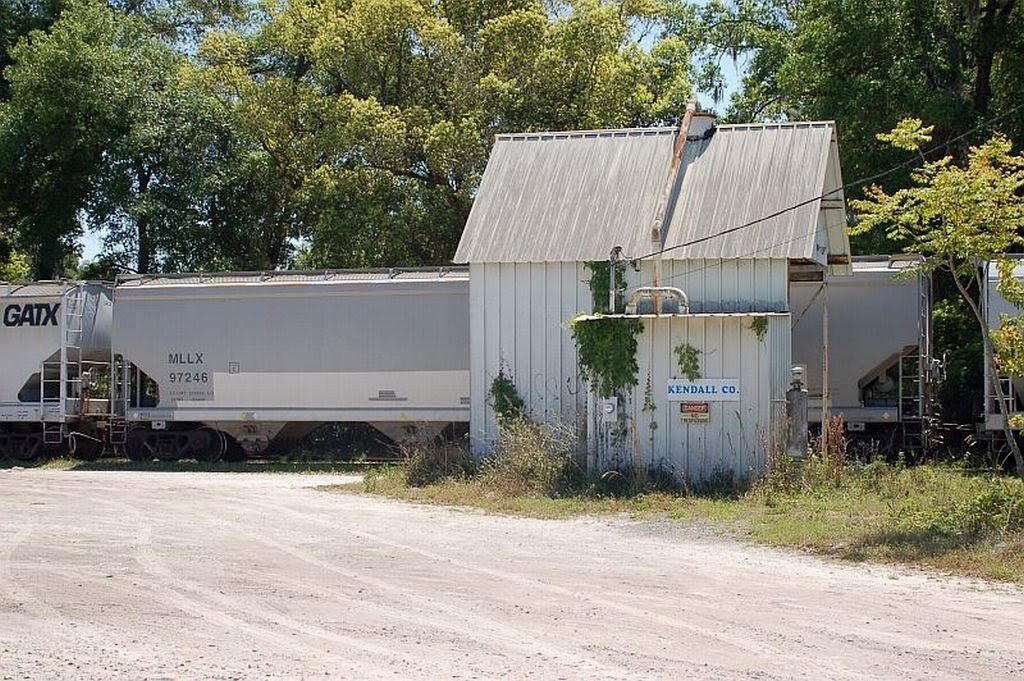 Montell USA, Inc. Covered Hopper No. 97246 at Kendall Company, DeLand, FL by Scotch Canadian