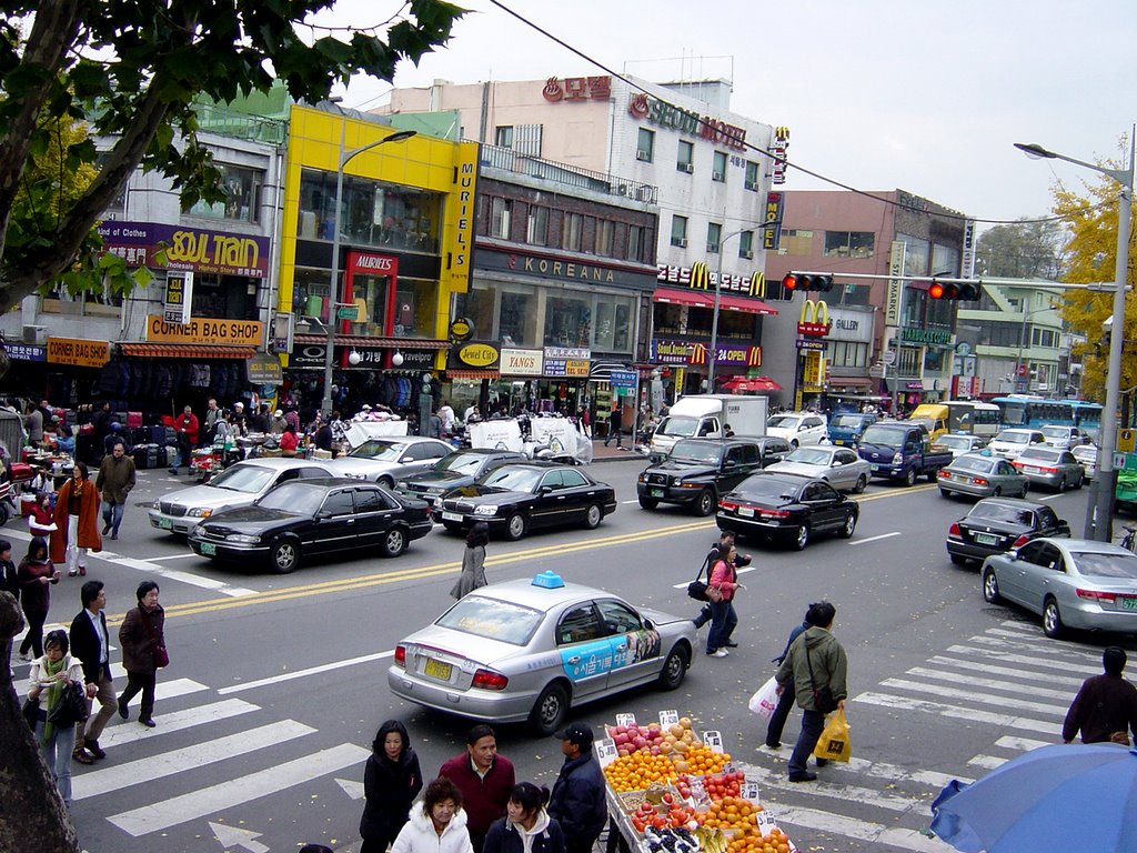 Itaewon, Seoul, Korea by SJ Nieto