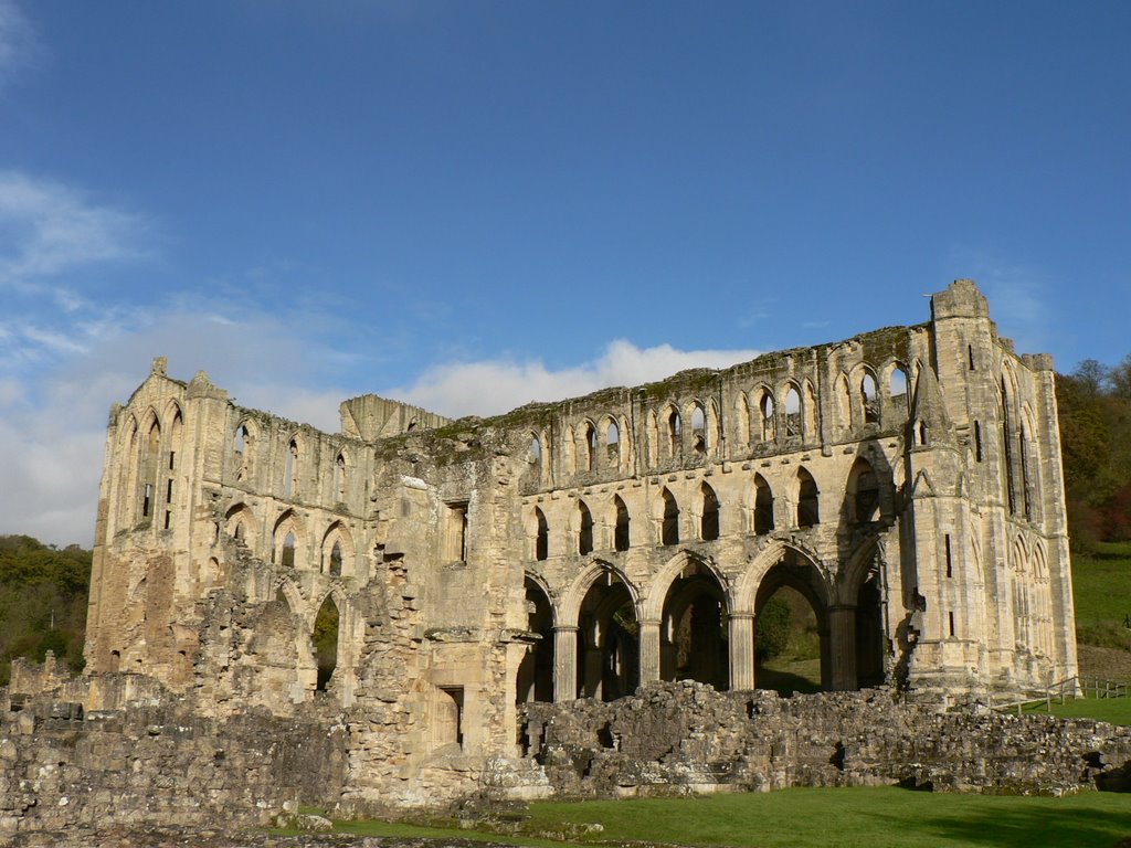 Rievaulx Abbey by ranjeetmiskin