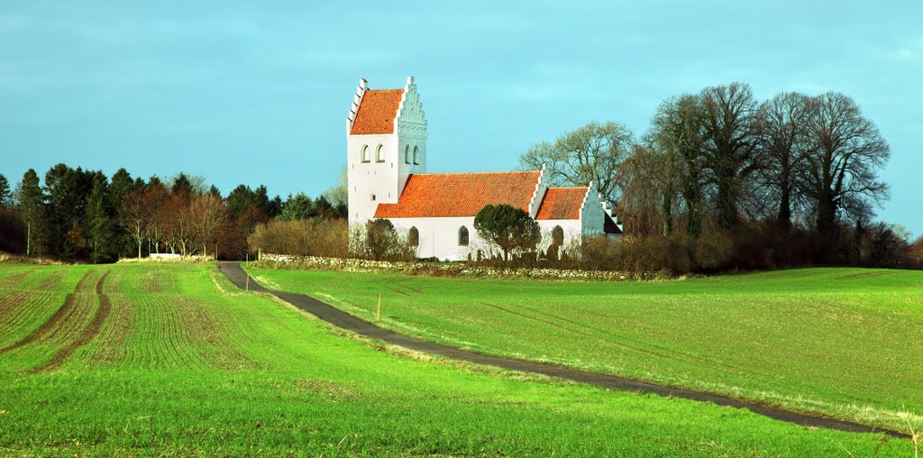 Krogstrup Kirke by Finn Lyngesen flfoto.dk