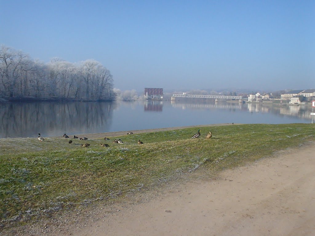 La Loire sous le givre (Decize 58) by vanillefraise