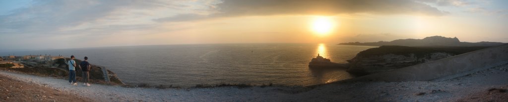 Bonifacio - coucher de soleil by Jeremy Bourgouin