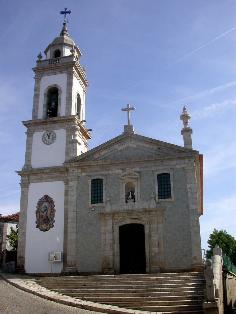 Igreja Matriz de Favaios/Igreja de São Domingos by Tiago Gomes.