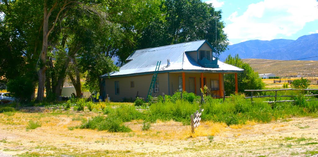 A home in Lund, Nevada by MICHAEL  JIROCH  &  www.michaeljiroch.com