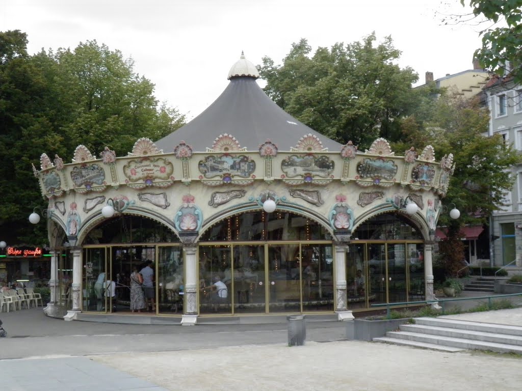 Carrousel à Colmar by Charbela