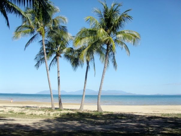 Magnetic Island scene. August 2008. by Lukas Eddy