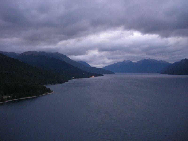 Mirador del viento Lago Traful, Neuquen by Matias Elissonde