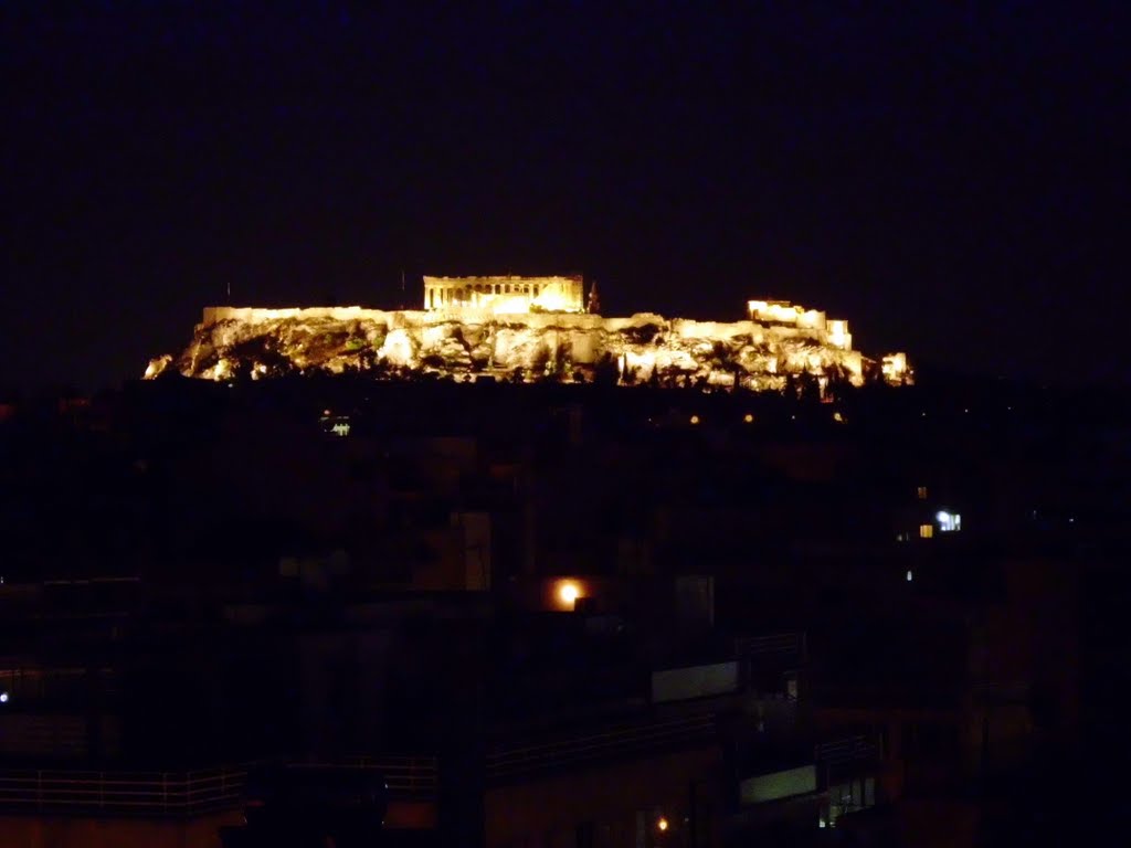 Greece : Novus Hotel : Terras at the rooftop of the hotel, our view on the Acropolis during diner in open air by tinawaldo