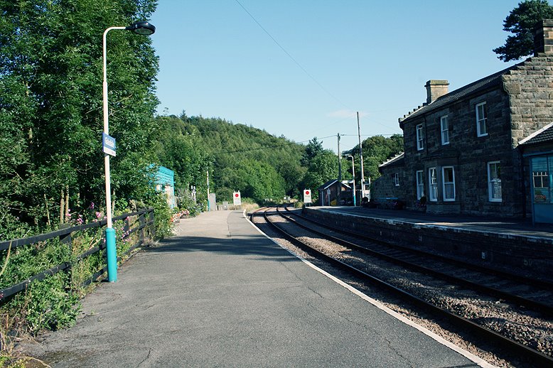 Glaisdale Train Station by TinyB