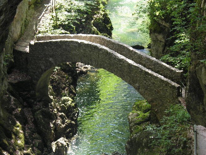 Pont du saut de brot by pierreveluzat