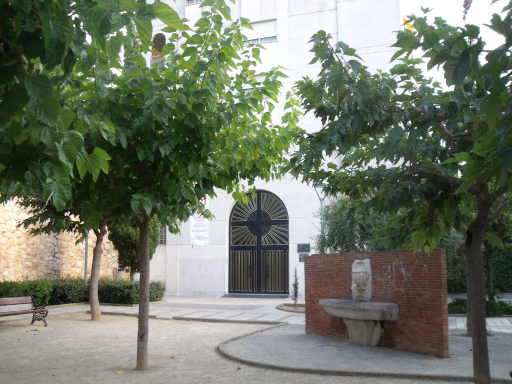 Entrada a la Parroquia de San Fructuoso. Tarragona by Marcos Prieto García