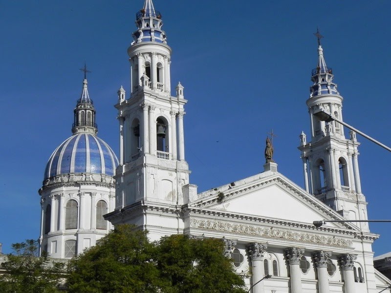 Paraná. Catedral. Torres y Cúpula by Oscar Sacchi