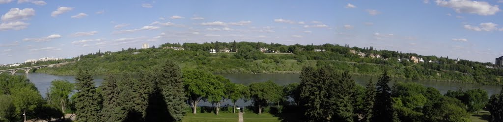 Saskatoon river by Roald Ivar