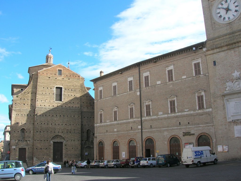 PIAZZA DI MACERATA by piero belforte