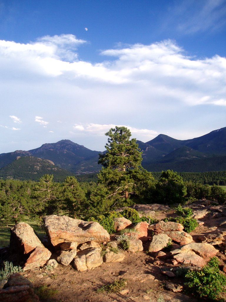 Rising Moon, Estes Park National Park, Co by David Land