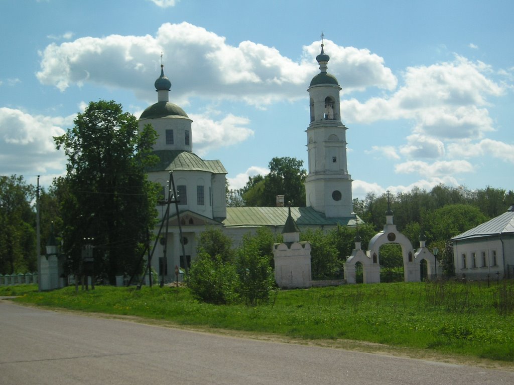 Вид на Храм в Спирово by Baladeva