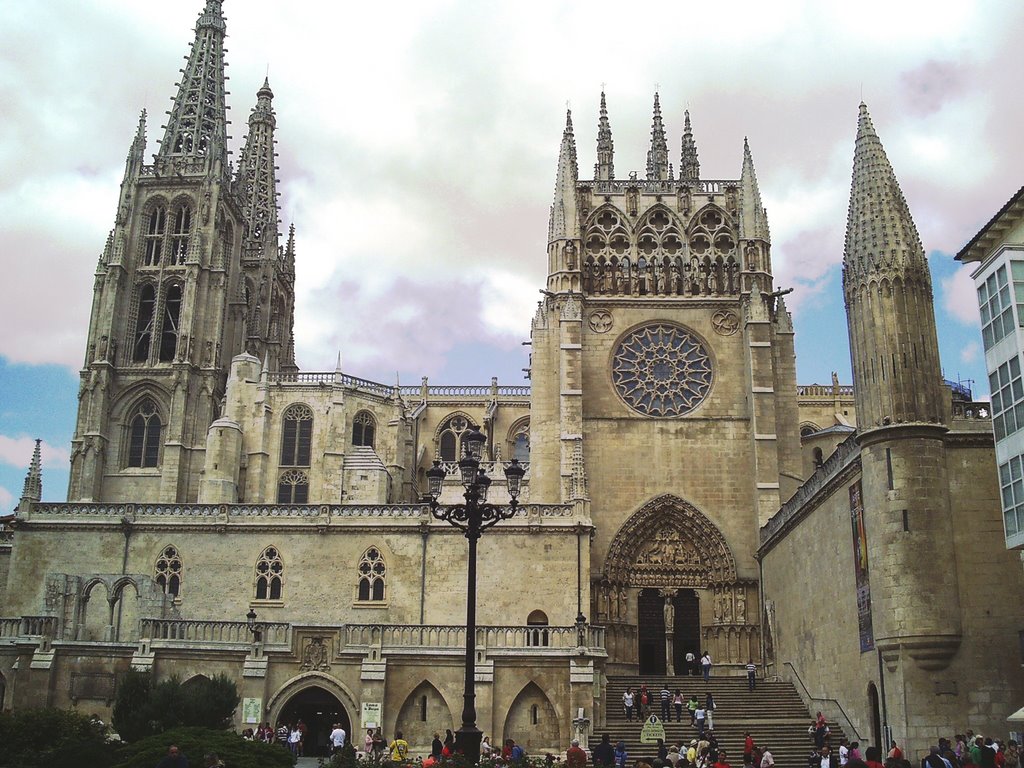 Catedral de Burgos by Manu Vilela