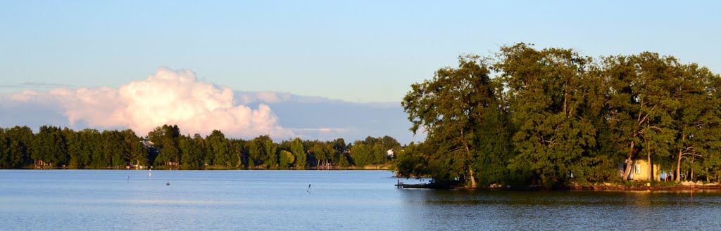 An evening view SE of Pihlava island, Lake Pyhäjärvi, Säkylä, 20110903 by RainoL