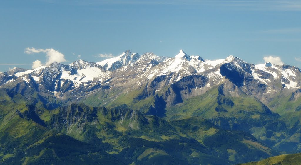 Grossglockner (balra, 3798m) Grosses-Wiesbachhorn (jobbra, 3565m) by Angyom