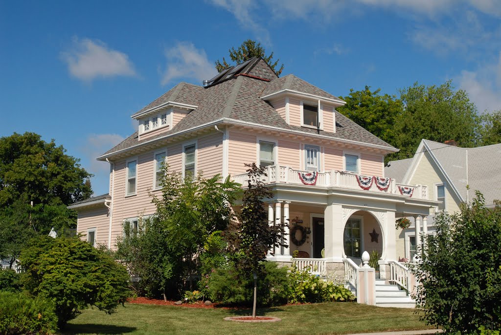 Nice House in Appleton Wisconsin by maxpixel