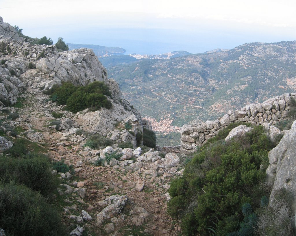 Es Portell de Sa Costa cap a Soller 20 Nov 2005 by Felipe Marín