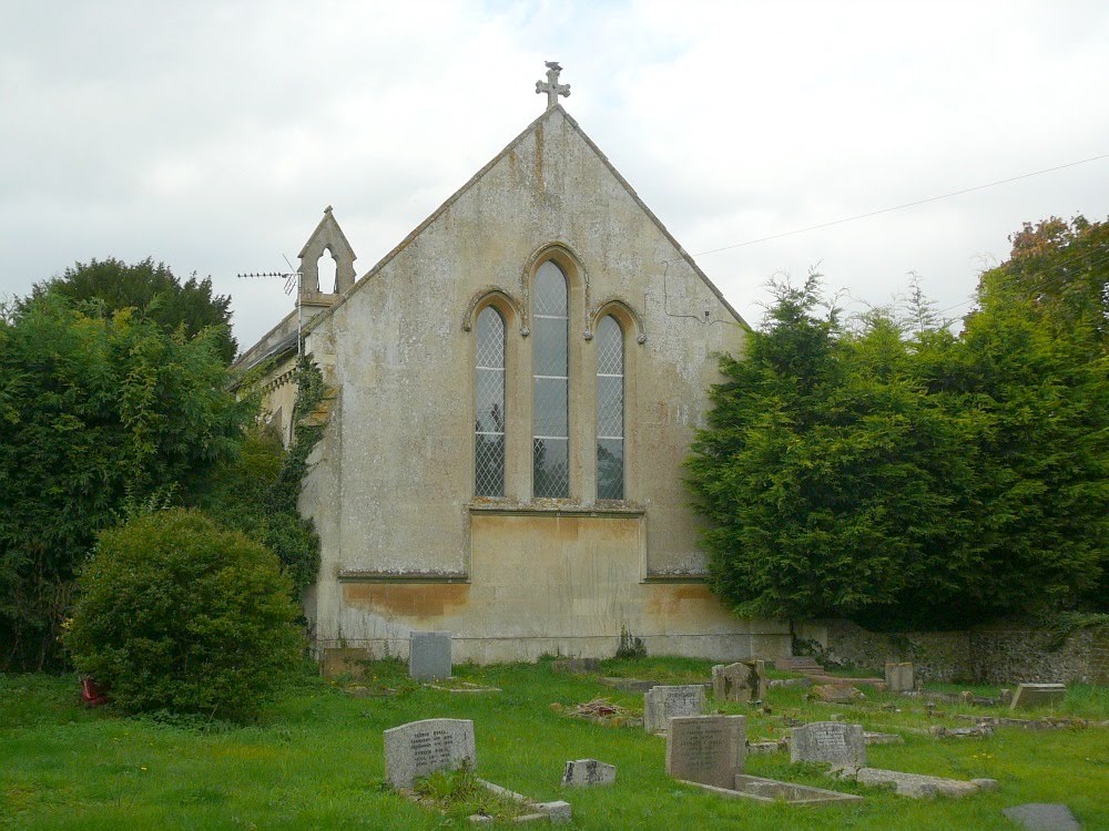 Old Church Nr Upper Basildon by fencer_js@yahoo.com