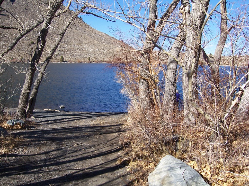 Convict Lake in fall from parking lot by mattkl2222