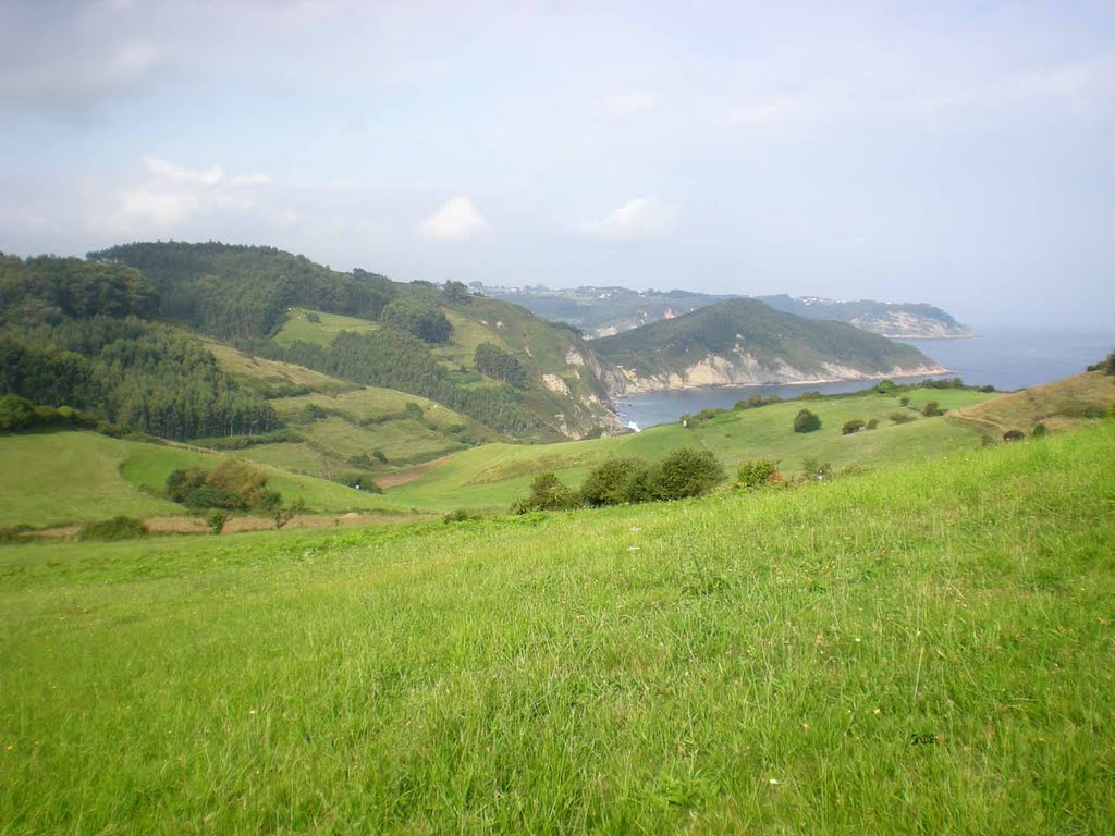 Montes de Fenoyal y de Rodiles (Villaviciosa) by joaquin esteban