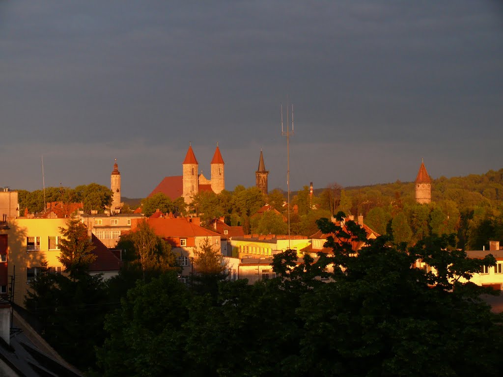 Blick auf Lwówek Śląski by PWK-Foto