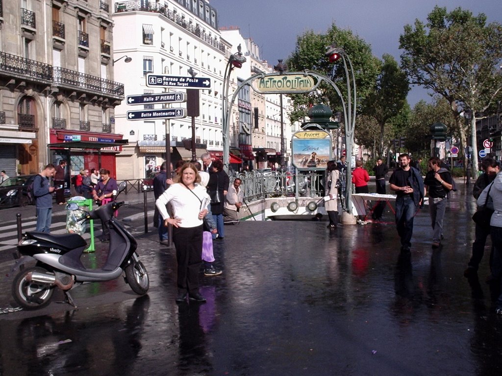 ave anvers montmartre by dr_kiwi