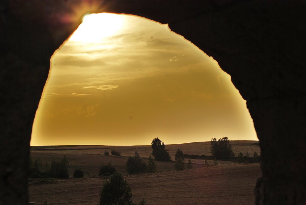 Puesta de sol en Barruelo de Villadiego, una mas de mi colección. by Ricardo Sergio Lopez Barreiro