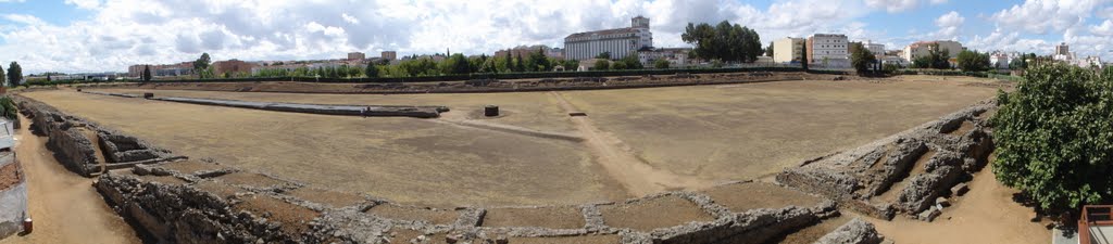 Circo Romano de Mérida by Hugo Valentim