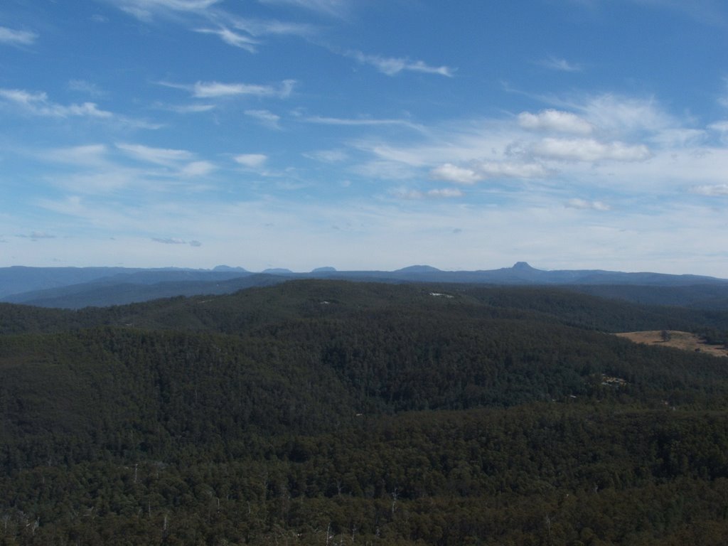 Mount Bell looking toward Cradle Mountain by speculator