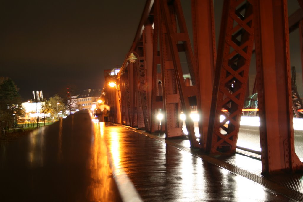 Friedensbrücke by andrejlnnk