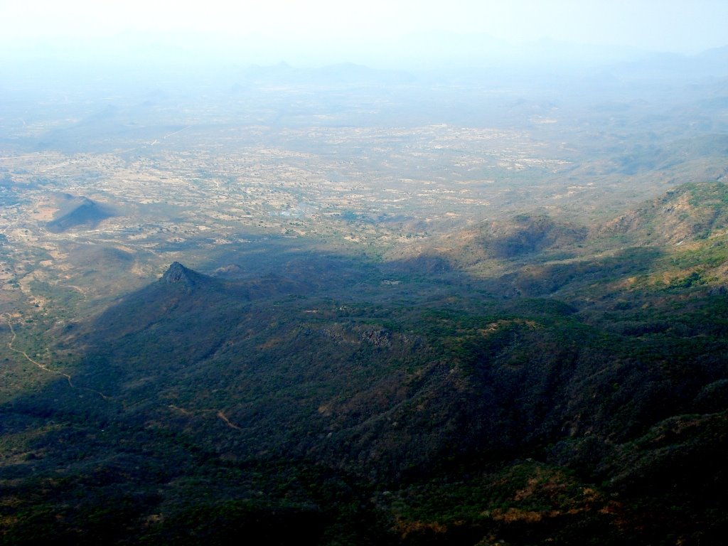 Tundavala-Panorama by OHS