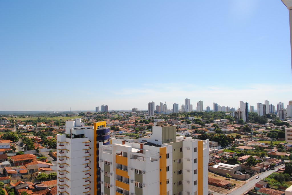 Bairro Goiabeiras em primeiro plano, Duque de Caxias e Santa Rosa ao fundo by Igor Gasparetour.com