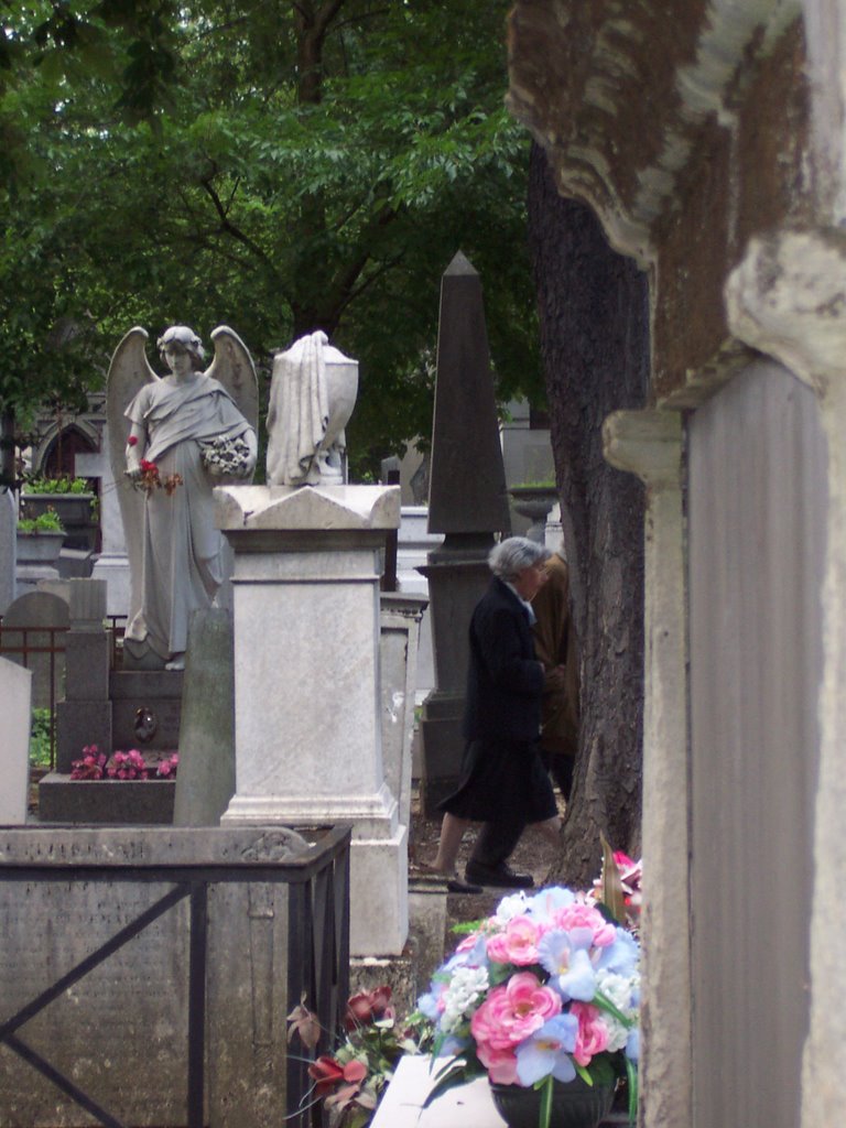 Cimetière Père Lachaise by atzucac