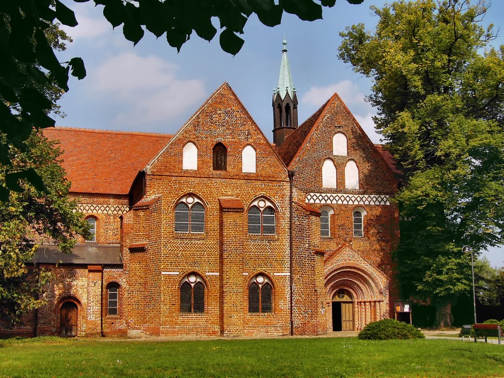 Klosterkirche Arendsee by K. Fischer