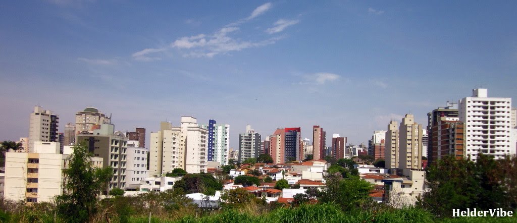 Campinas - Cambuí visto da rua Ary barroso by helder costa