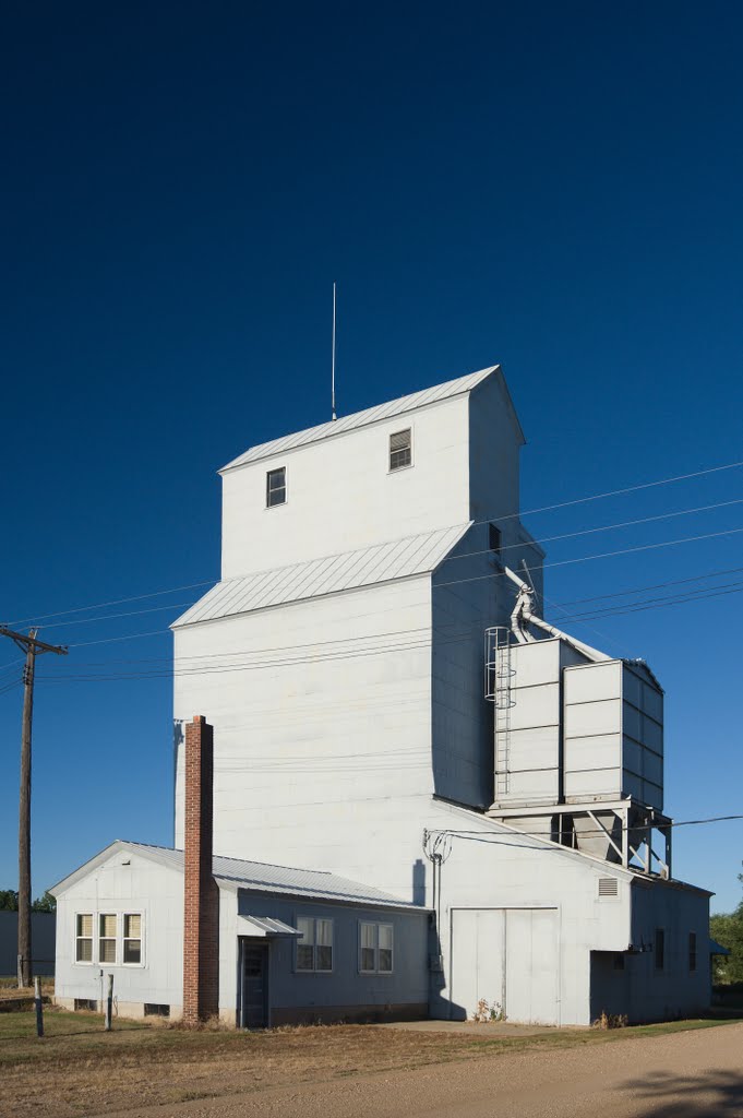 Grain Elevator - Franklin, MN - August 21st, 2011 by mnragnar