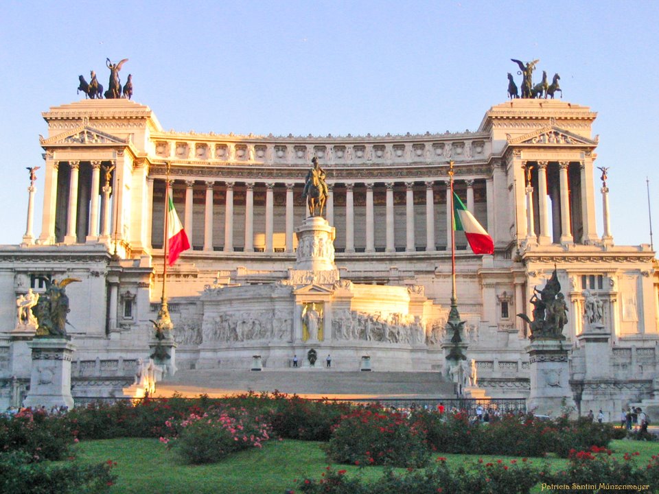 Piazza Venezia, Roma, Italia by Patricia Santini