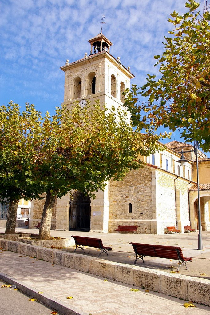 Iglesia de San Pedro, Boñar, León by Antonio Alba