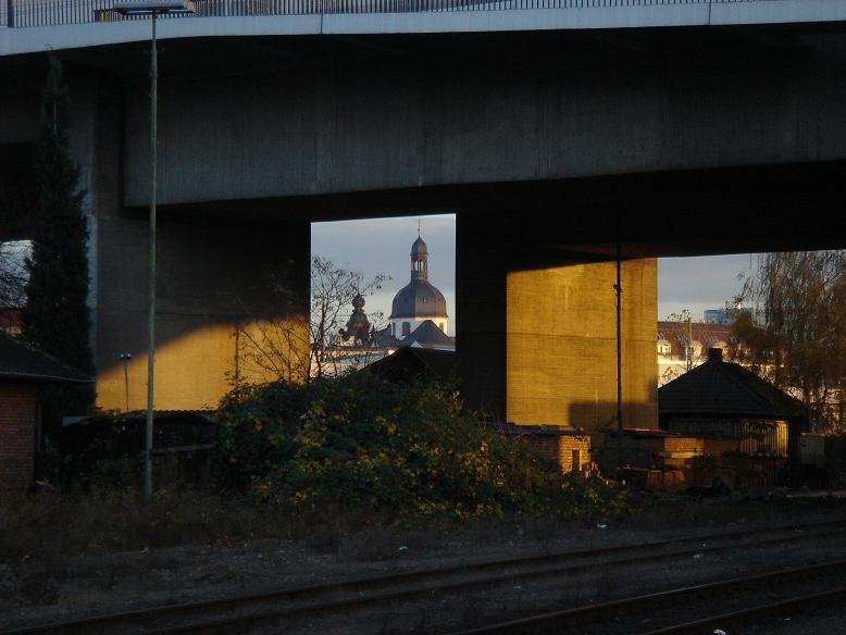 Blick vom Hafen auf die Jesuitenkirche by patrique3000