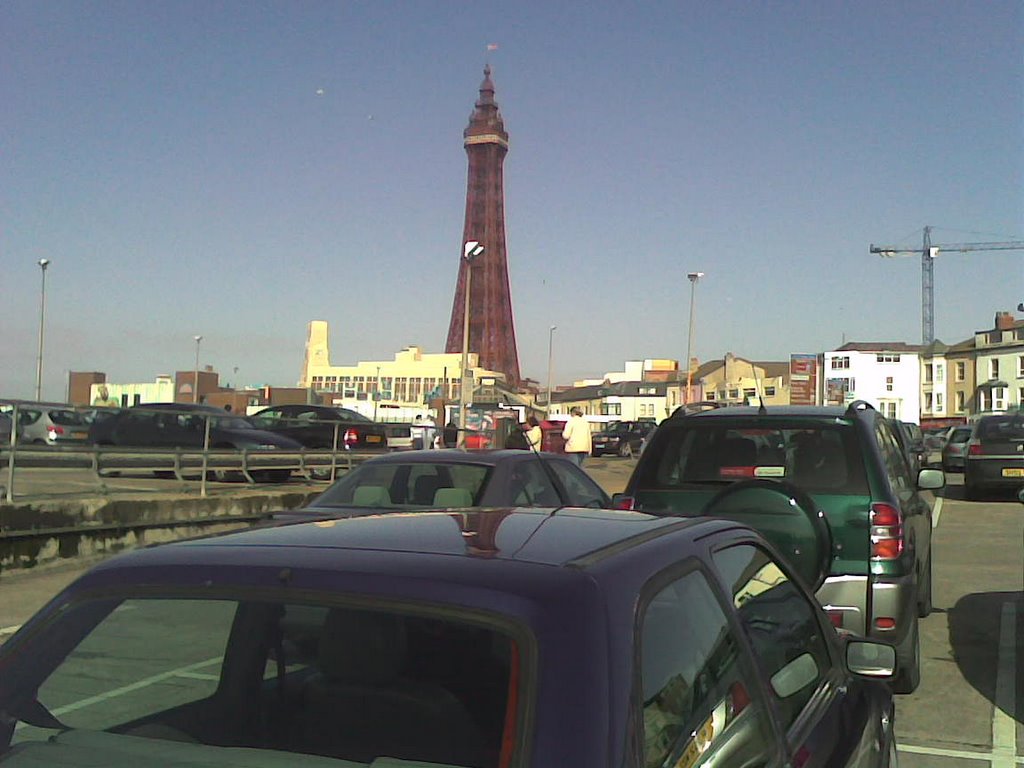 Blackpool Tower, from blackpool carpark by chilledoutpaul