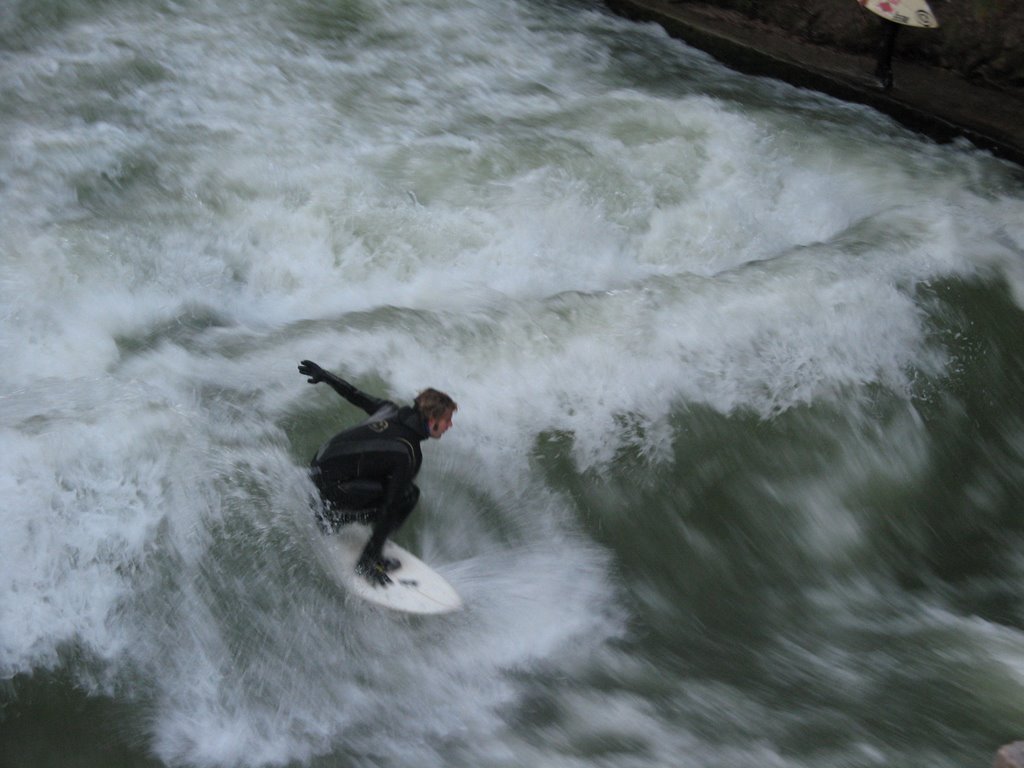 Surf en Munich by Jon Agüera