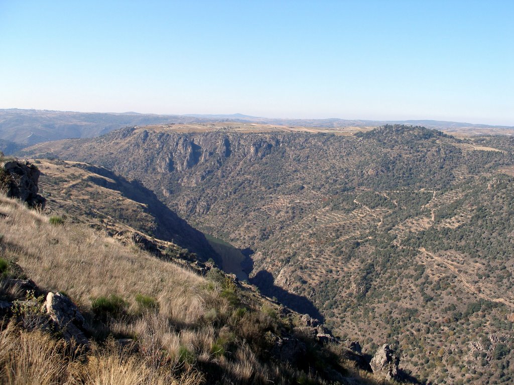 Mirador del Duero ( Ermita de Pereña) by Alfonso Somoza de La Fuente