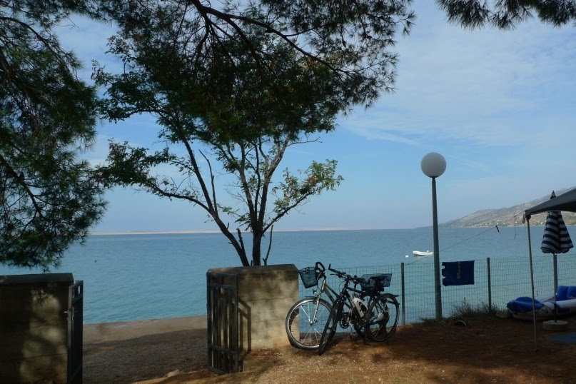 Starigrad-Paklenica, turistické zátišie pri mori by wladynko