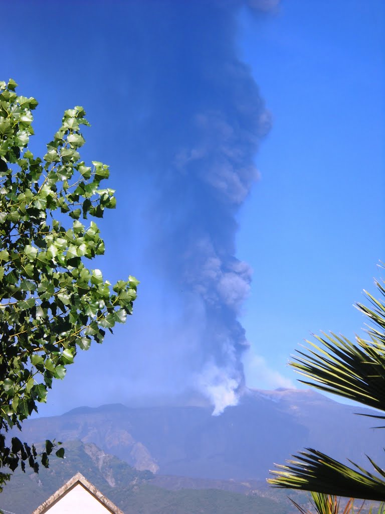 ETNA - Esplosione vulcanica del 8-9-2011 by Angela Minutoli