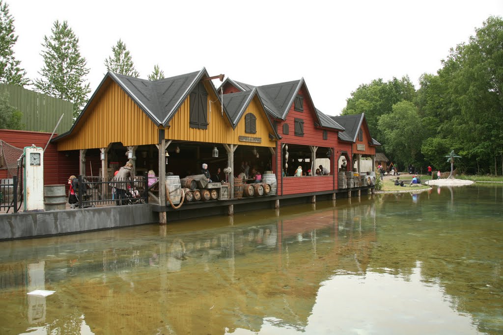 Astrid Lindgrens Värld, Vimmerby, Småland, Sverige by Hans Sterkendries