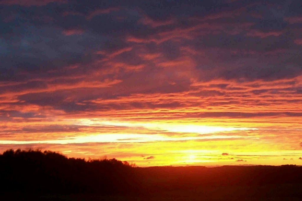 Sonnenuntergang bei Bachenberg by wHucki